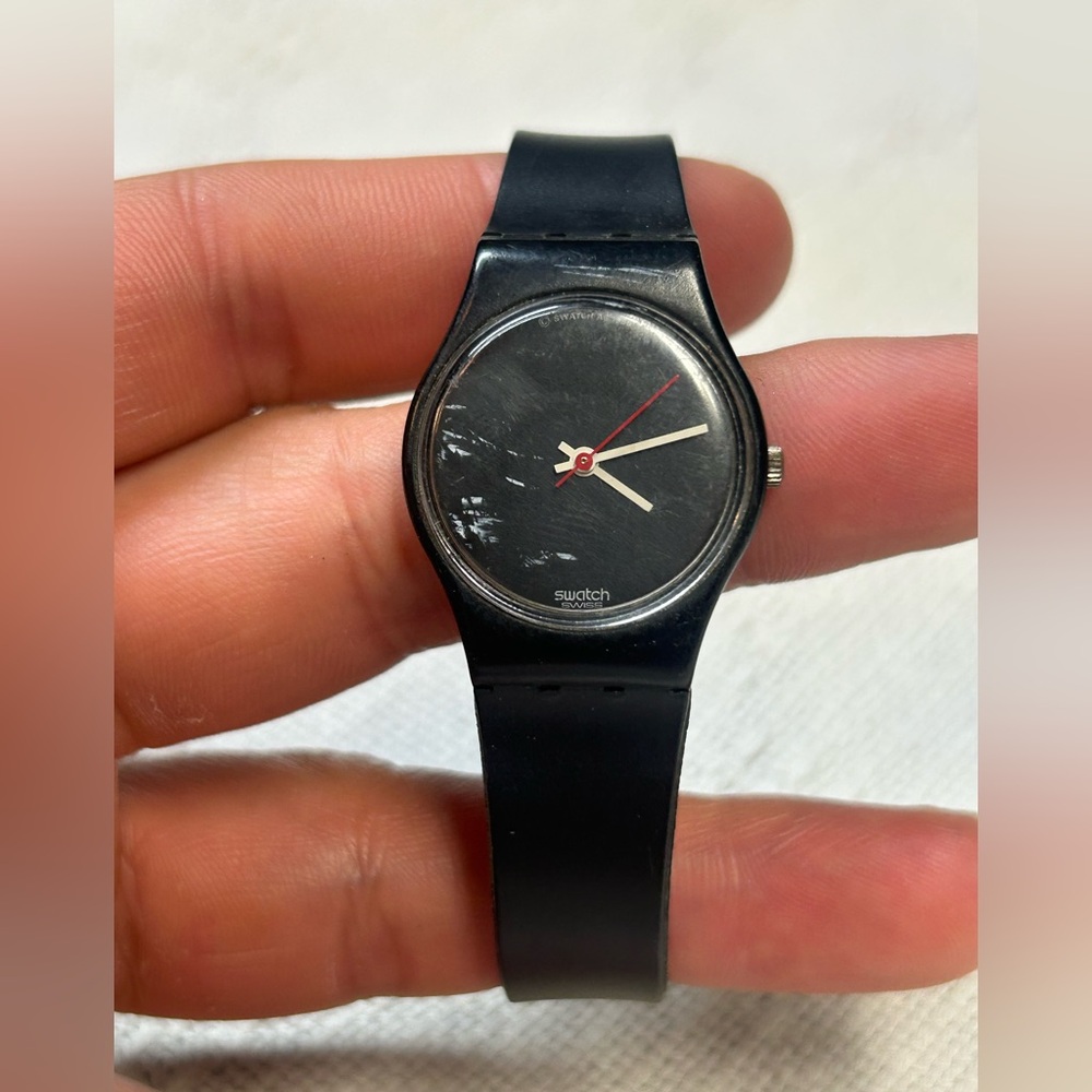 vintage Swatch Black Pearl watch (Needs Batteries)